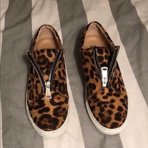 Leopard canvas shoes